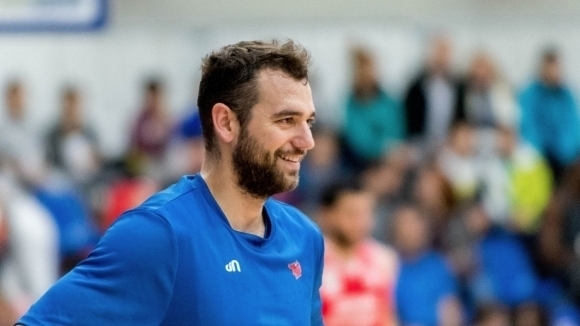 Отборът на Стяуа където играе Павел Маринов победи гостуващия Питещ