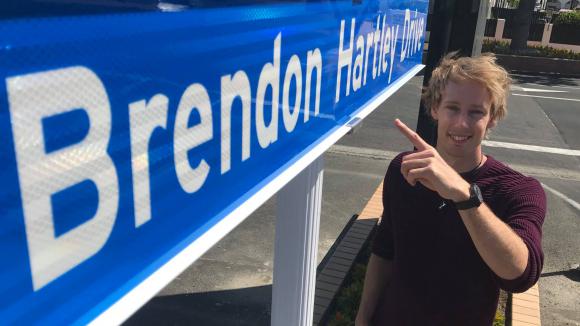 Новозеландецът Брендън Хартли е само на 28 години, но вече