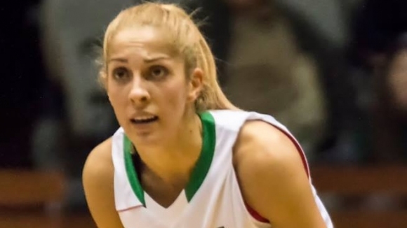 Българската националка Цветомира Шаренкапова се включи в блиц анкетата на basketball bg