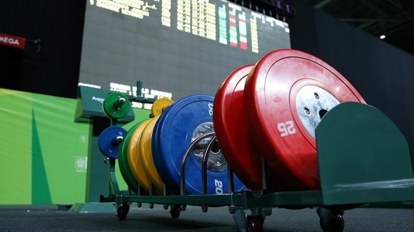 МОК е на път да изключи вдигането на тежести от