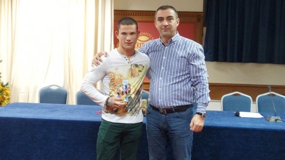 Лекоатлетът Данчо Робертов е спортист №1 на община Луковит за