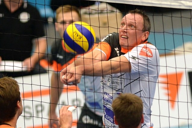 Аржентинският шампион Персонал Боливар в който се състезава националът Розалин