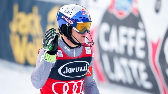 Французинът Алекси Пентюро спечели комбинацията от Световната купа по ски алпийски