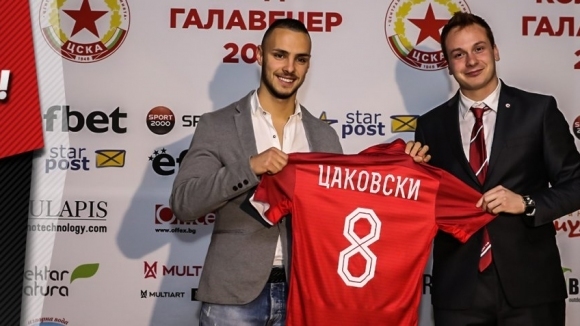 Цветелин Цаковски тренира почти от началото на сезона с ЦСКА