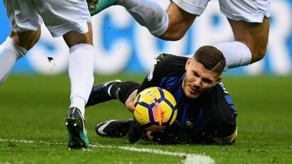 Отборите на Интер и Лацио играят при резултат 0 0 в