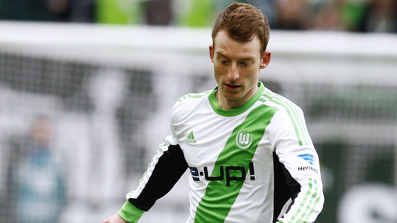 Германският Волфсбург удължи договора на полузащитника Максимилиан Арнолд за още