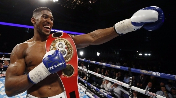 Звездата на бокса в тежка категория Антъни Джошуа 20 0