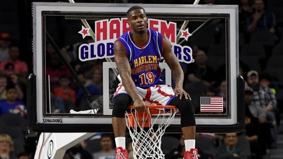 Шестима състезатели от демонстративния отбор на Харлем Глоубтротърс поставиха световен