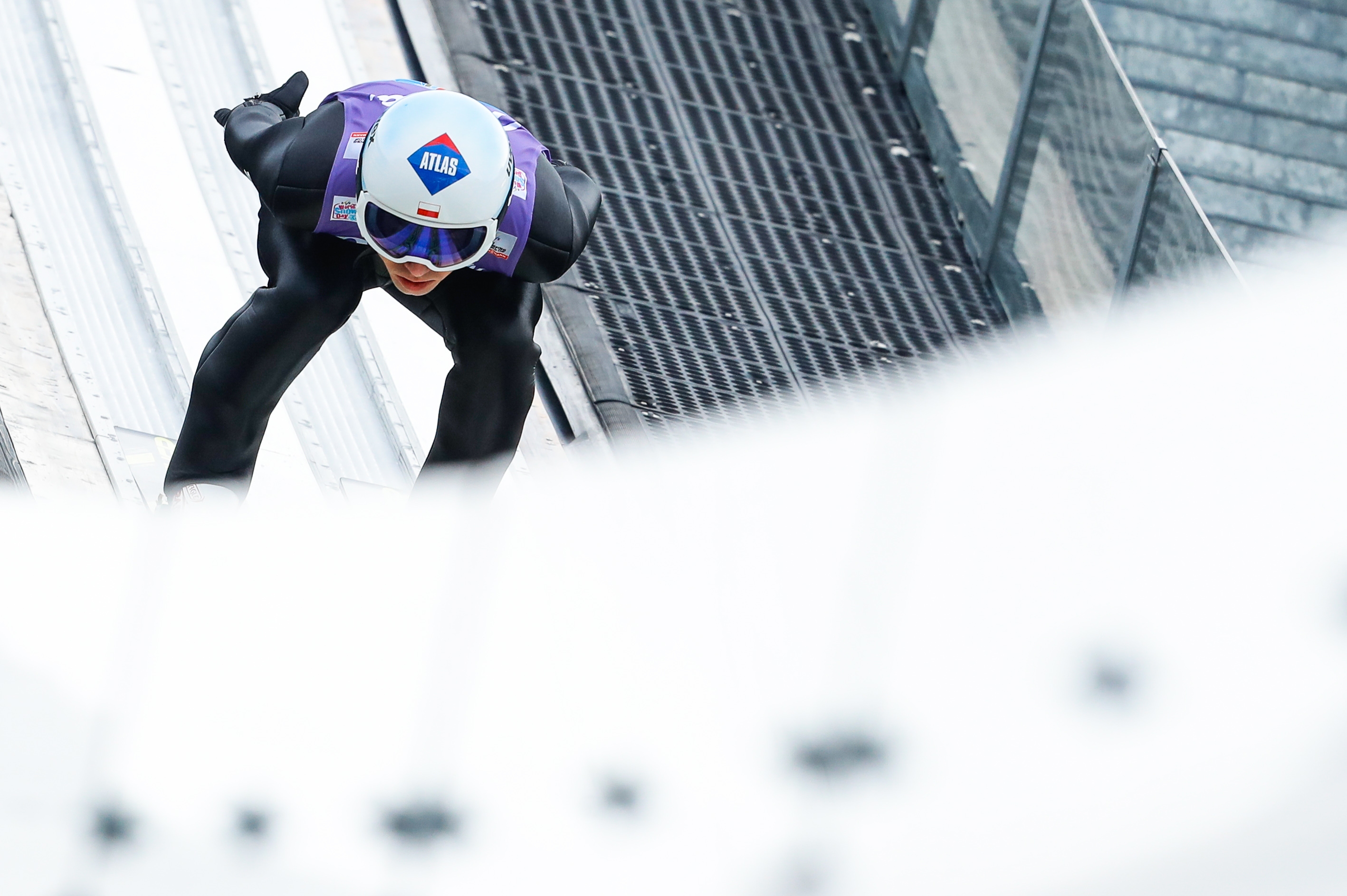 Двукратният олимпийски шампион Камил Стох Полша спечели и третото състезание