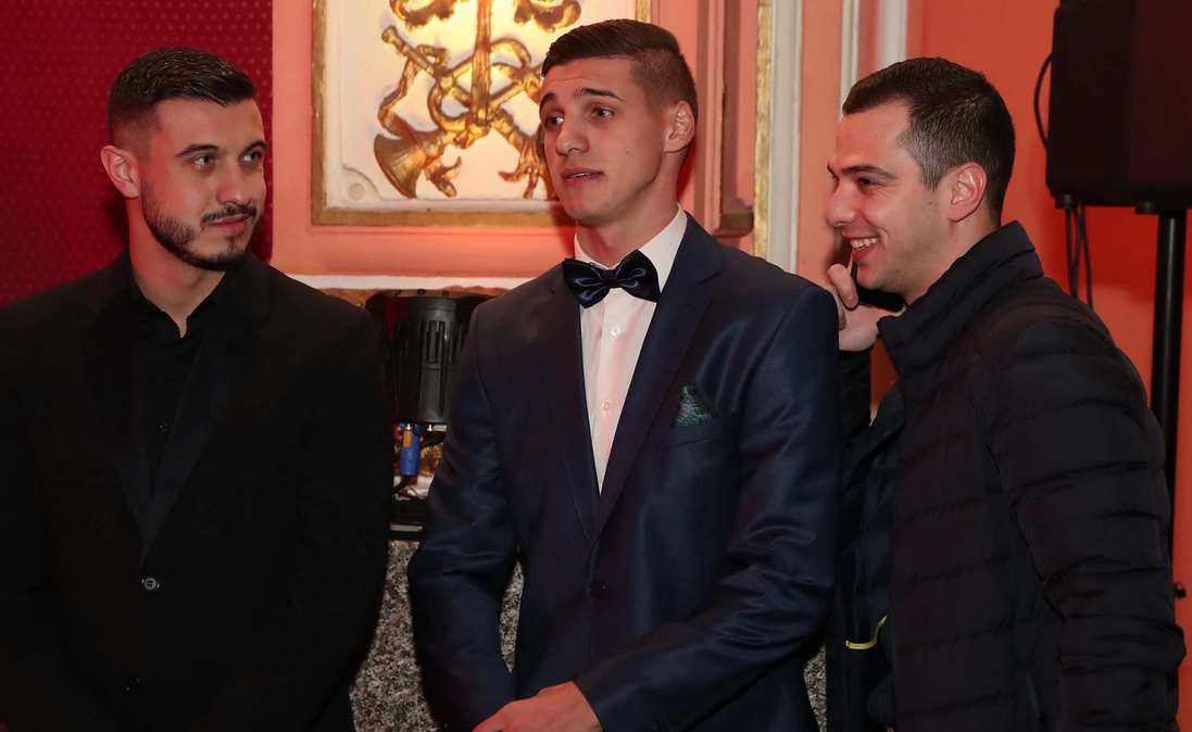 Талантът на ЦСКА София Кирил Десподов спечели наградата на феновете по