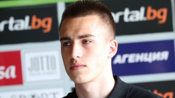 Младият вратар на Левски Димитър Шейтанов се раздели с клуба