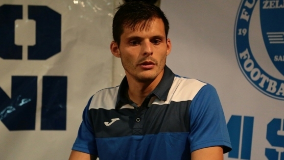 Шампионът на България за 1991 година Етър привлече трето ново