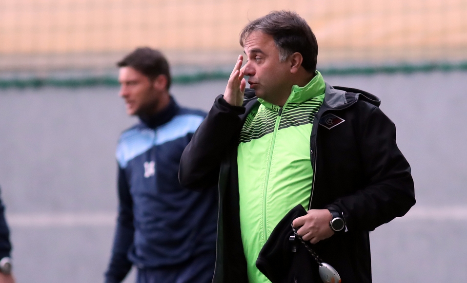 Първодивизионният Септември официално се раздели с още двама играчи Със