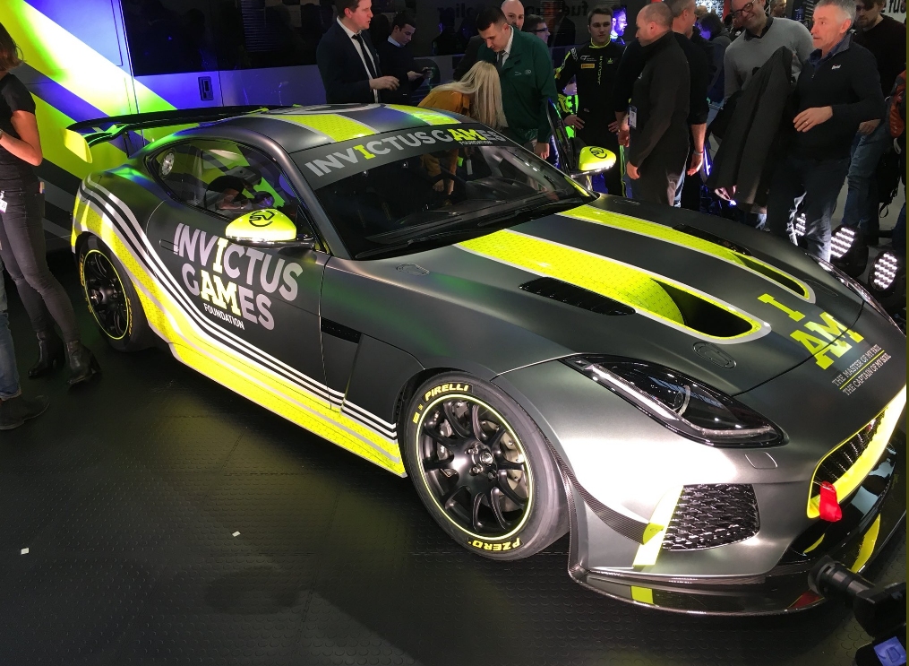 Тази седмица Jaguar представиха пред света първия си заводски GT