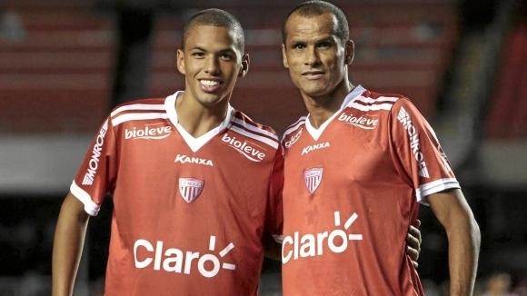 Румънският гранд Динамо Букурещ е съгласен да пусне нападателя си