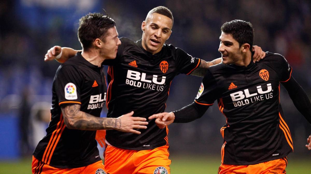 Отборът на Валенсия победи с 2:1 Депортиво Ла Коруня в