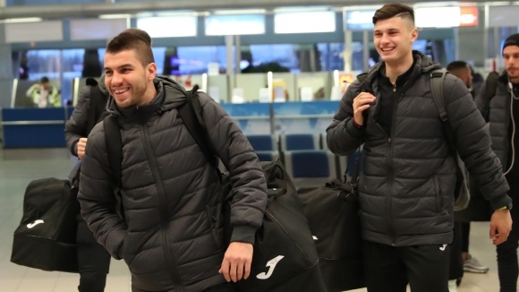 С група от общо 27 футболисти Славия замина на лагер
