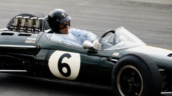 Една от легендите на моторните спортове Дан Гърни почина снощи