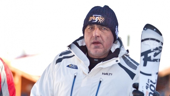 Президентът на международната федерация по ски ФИС Джанфранко Каспер поздрави