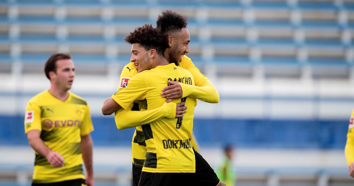 Нападателят на Борусия Дортмунд Пиер Емерик Обамеянг още повече подхрани