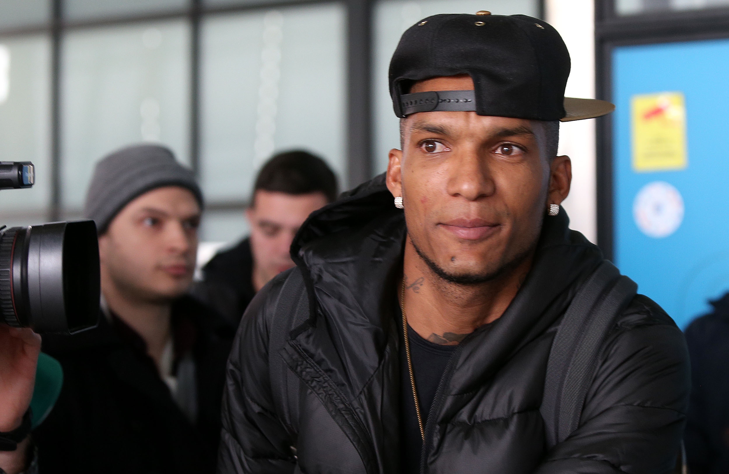 Звездата на ЦСКА София Фернандо Каранга кацна преди час на