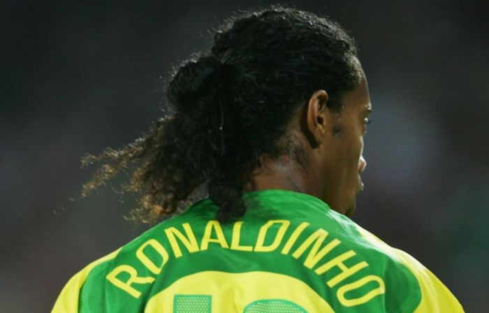 Бразилската легенда Роналдиньо окончателно прекратява кариерата си Потвърждението дойде от