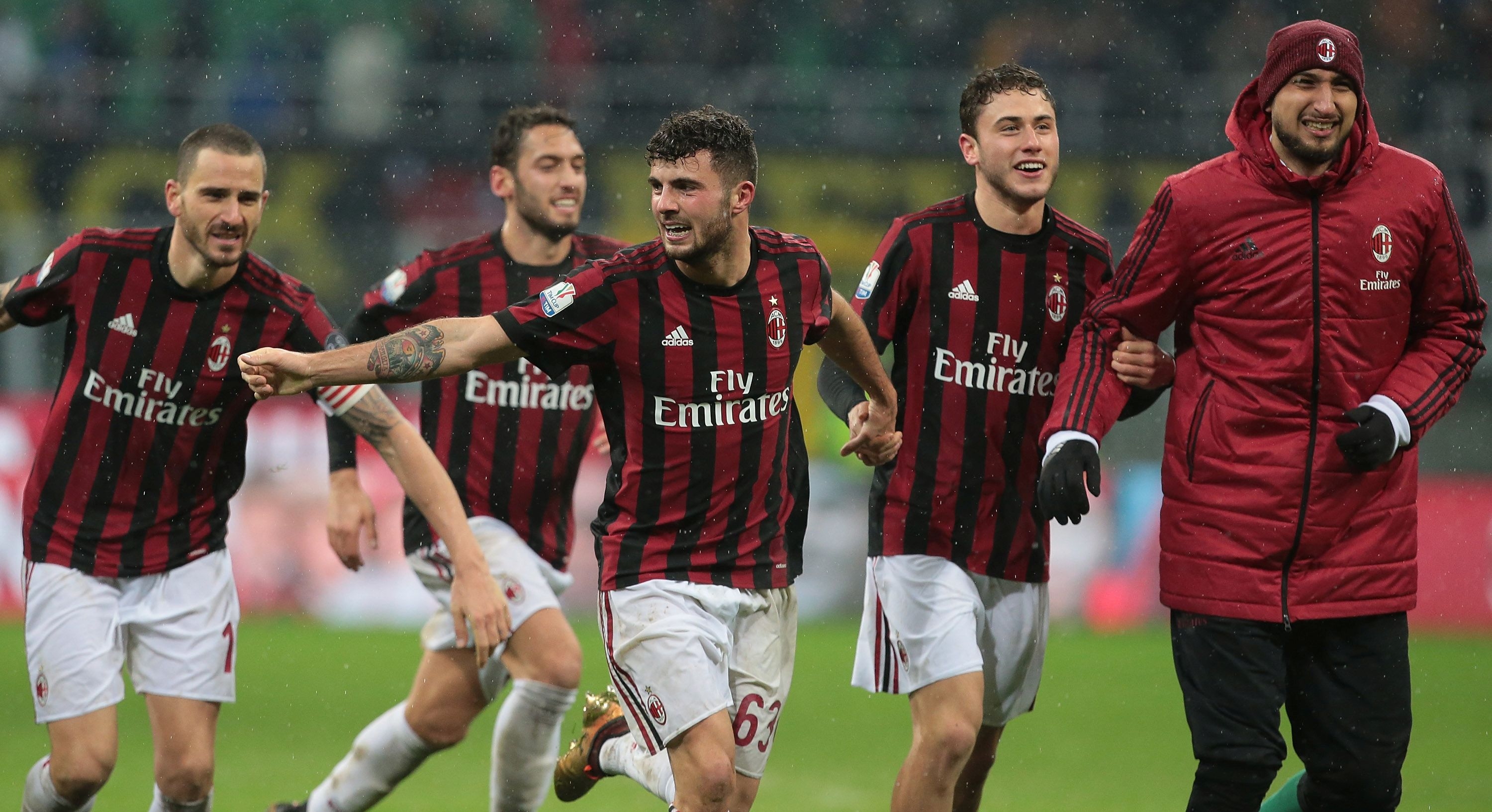 Ръководството на Милан продължава да твърди че няма да привлича