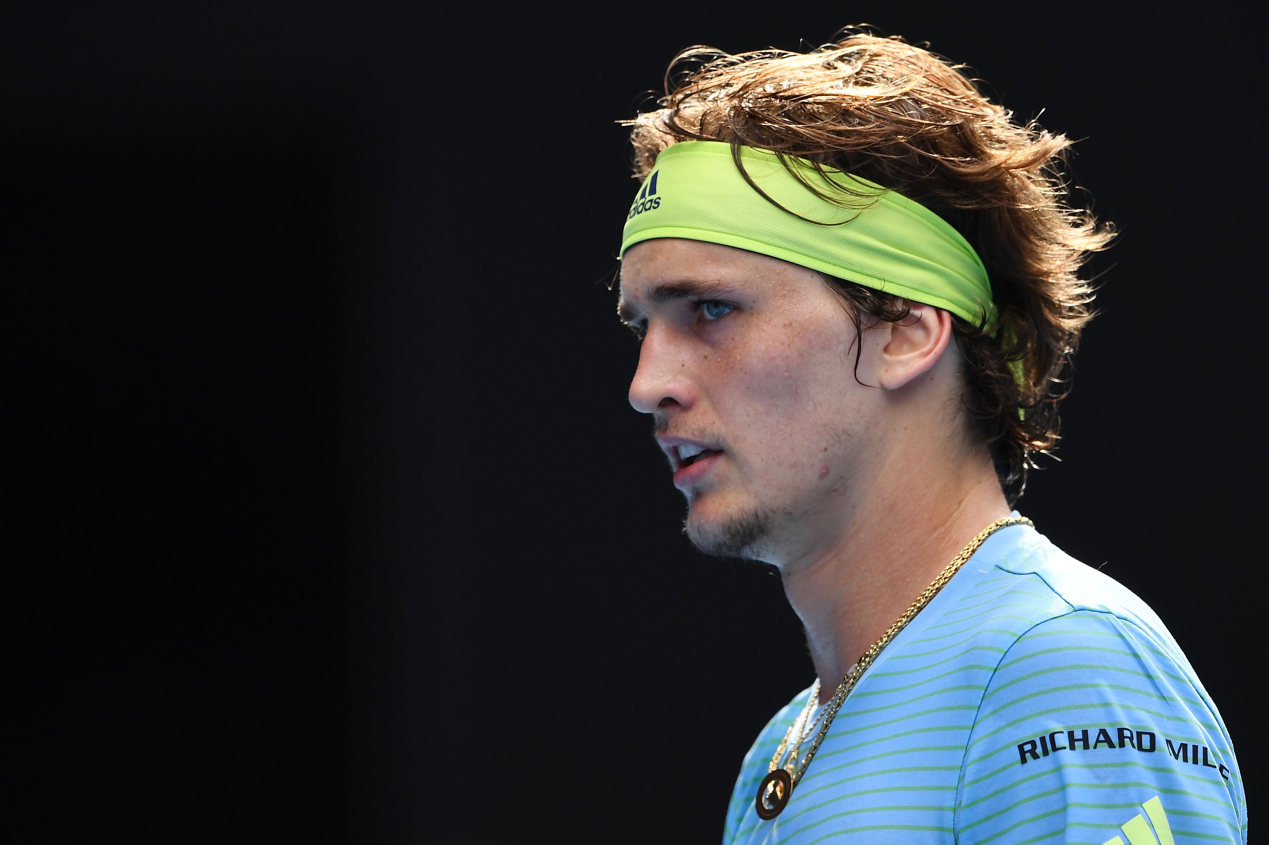 Александър Зверев приключи отново по разочароващ начин участието си на