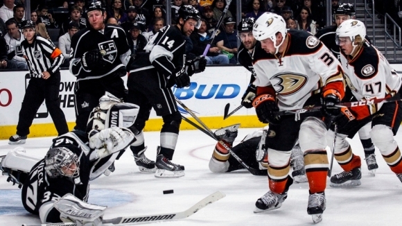 Първенство на Националната хокейна лига на САЩ и Канада НХЛ