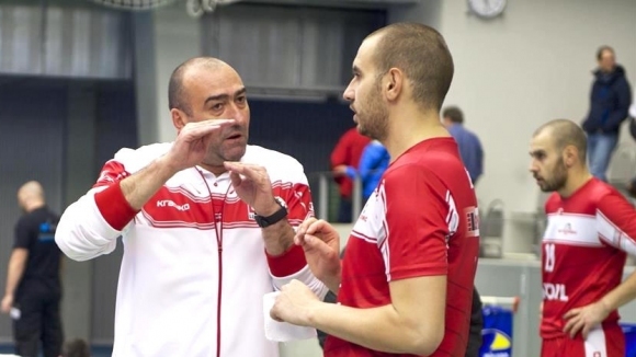 Разпределителят на волейболния Нефтохимик Георги Братоев коментира инцидента с феновете