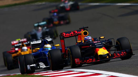 Стартовете на състезанията от Формула 1 може би ще започват