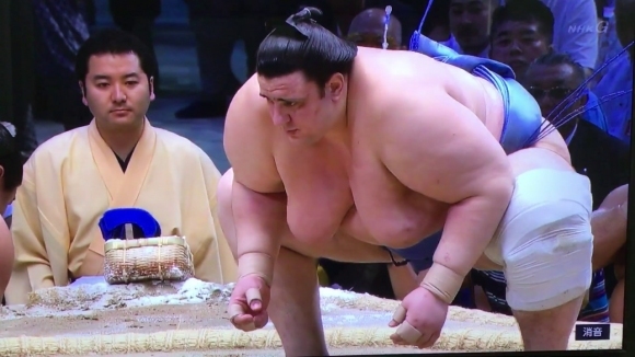Даниел Иванов Аоияма постигна пета победа на Новогодишния турнир по сумо