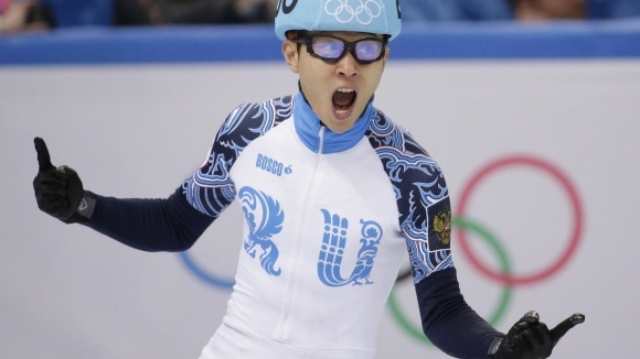 Шесткратният олимпийски златен медалист в шорттрека Виктор Ан е получил