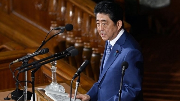 Японският министър председател Шиндзо Абе планира да присъства на Олимпийските игри