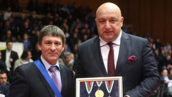 Легендата Валентин Йорданов празнува своя 57-и рожден ден днес.В кариерата