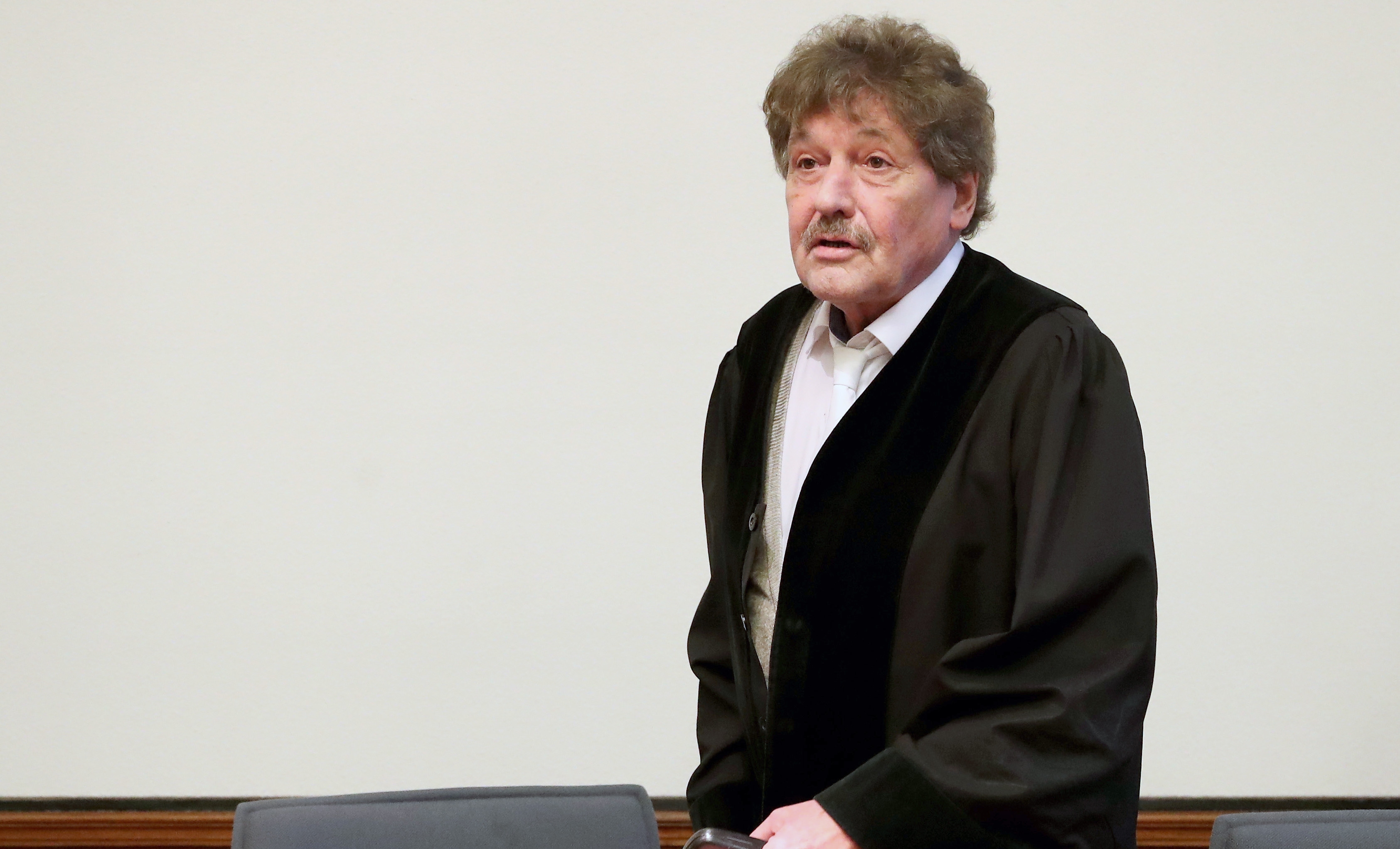 Докато всички очакват днес Пиер Емерик Обамеянг да се появи в