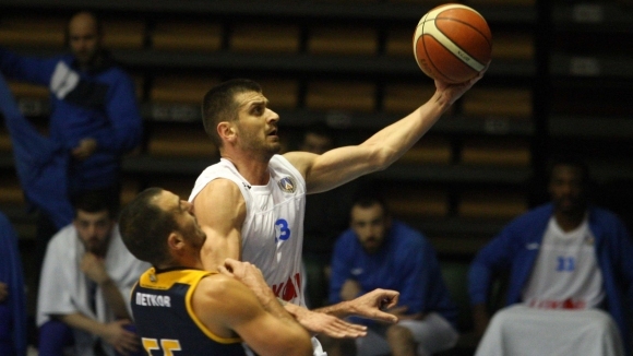 Налага се променя в началния час на срещата от XVII