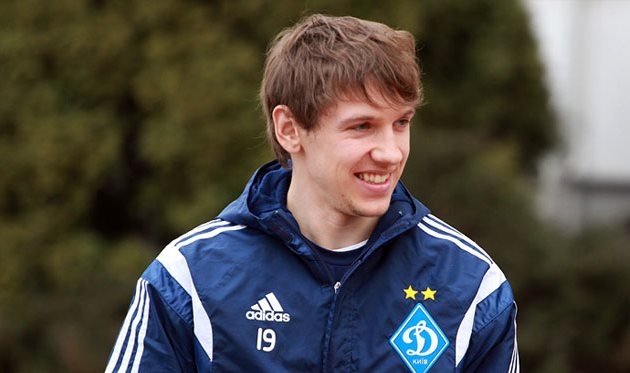 Украинският национал Денис Гармаш поднови договора си с Динамо Киев