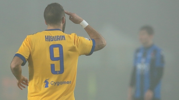 Тази вечер е първата среща от 1 2 финала за