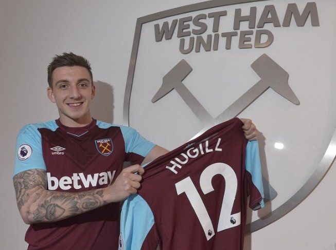 Уест Хям Юнайтед привлече в състава си нападателя Джордан Хюджил