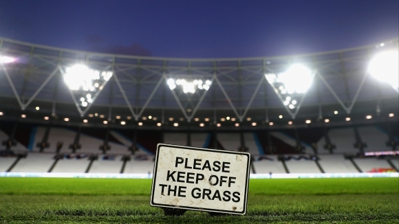 Английският клуб Уест Хам отстрани директора на скаутското звено на