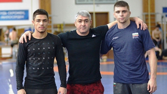 Трима български борци в свободния стил са на подготовка в