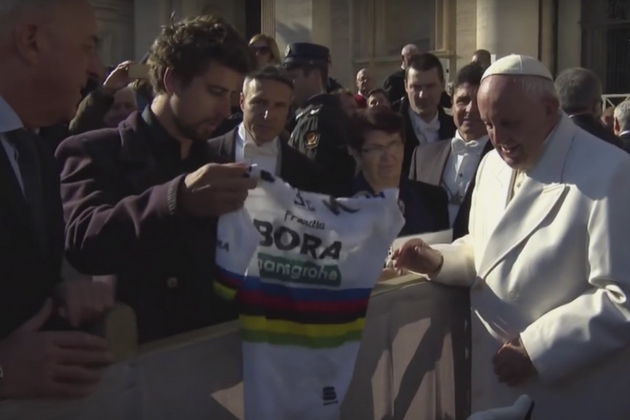Папа Франциск е помолил трикратния световен шампион в колоезденето на