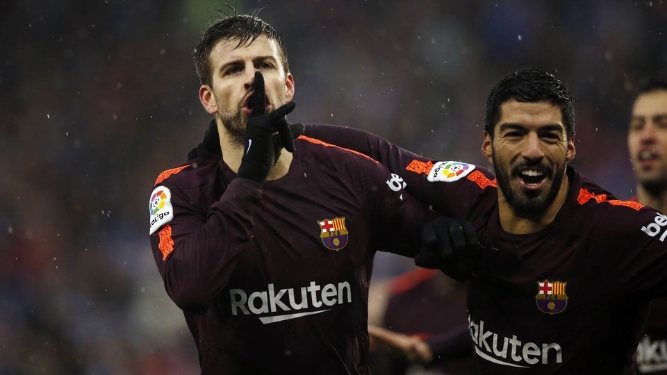 Жестът на бранителя на Барселона Жерар Пике след изравнителното попадение
