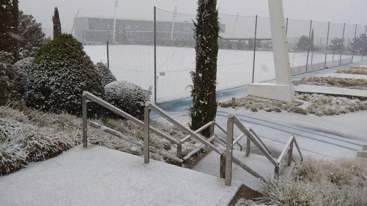 Днешното занимание на Реал Мадрид не се състоя заради сняг.