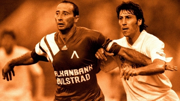 Днес бившият футболист и старши треньор на ПФК Левски Емил