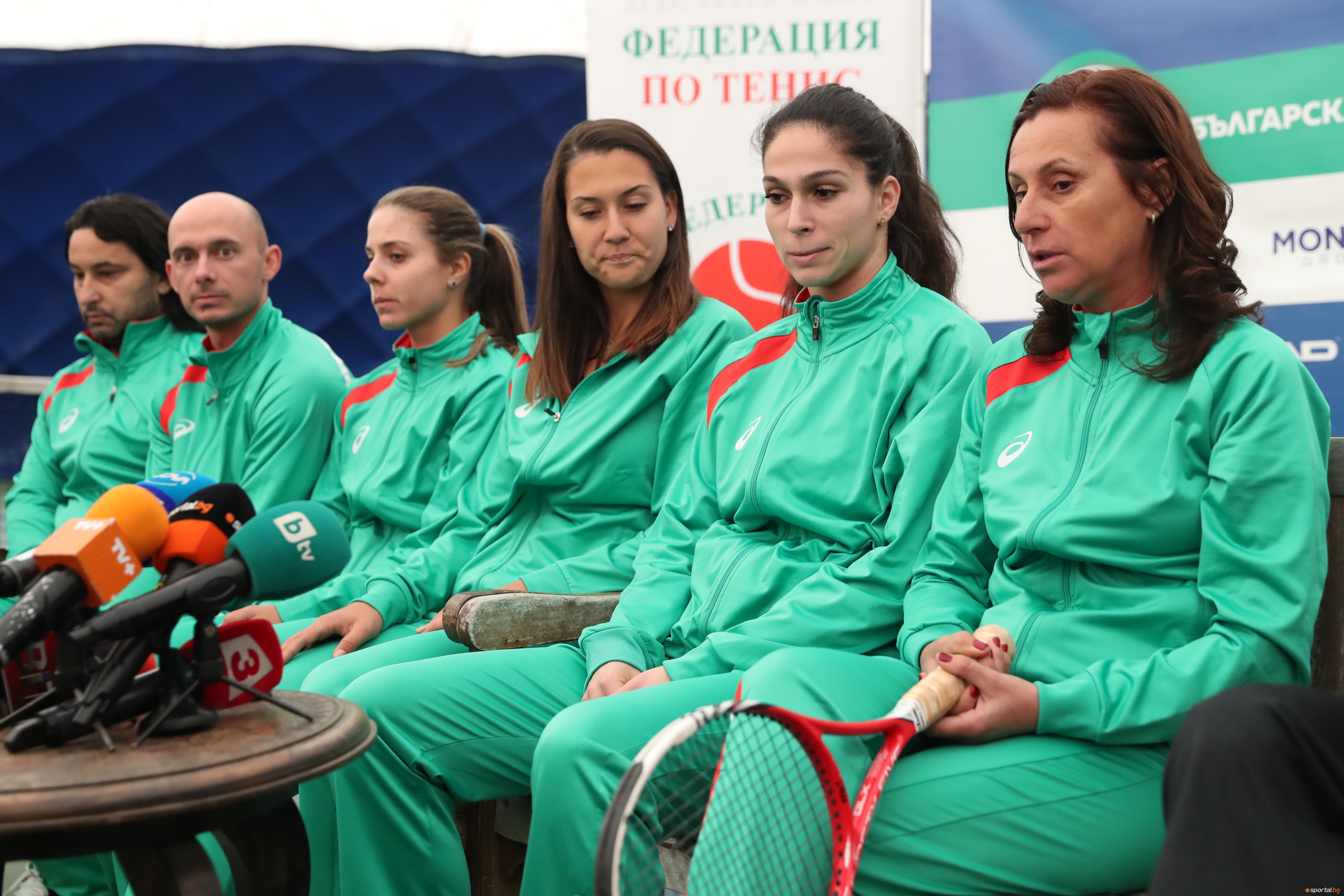 Дебютантките Джулия Терзийска и Петя Аршинкова записаха впечатляваща победа на