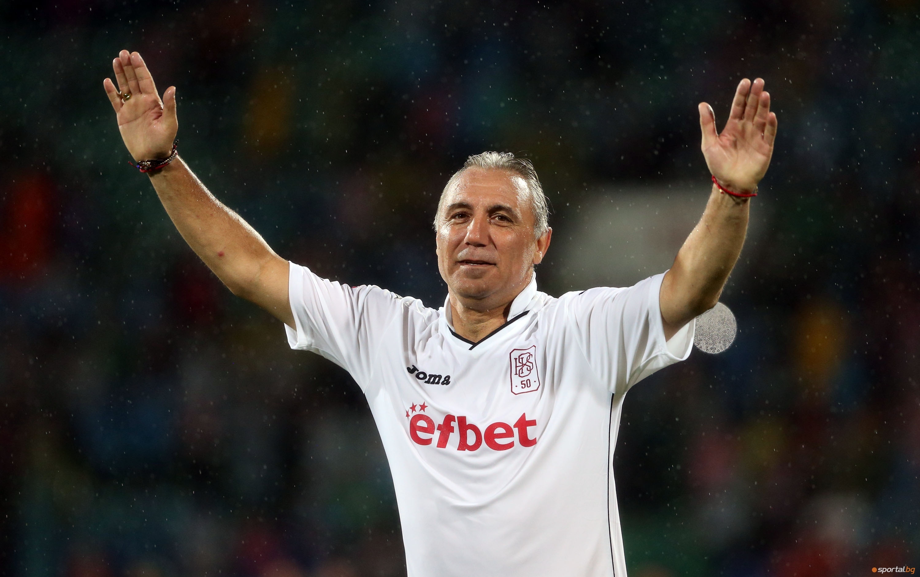 Легендата на българския и световния футбол Христо Стоичков празнува рожден