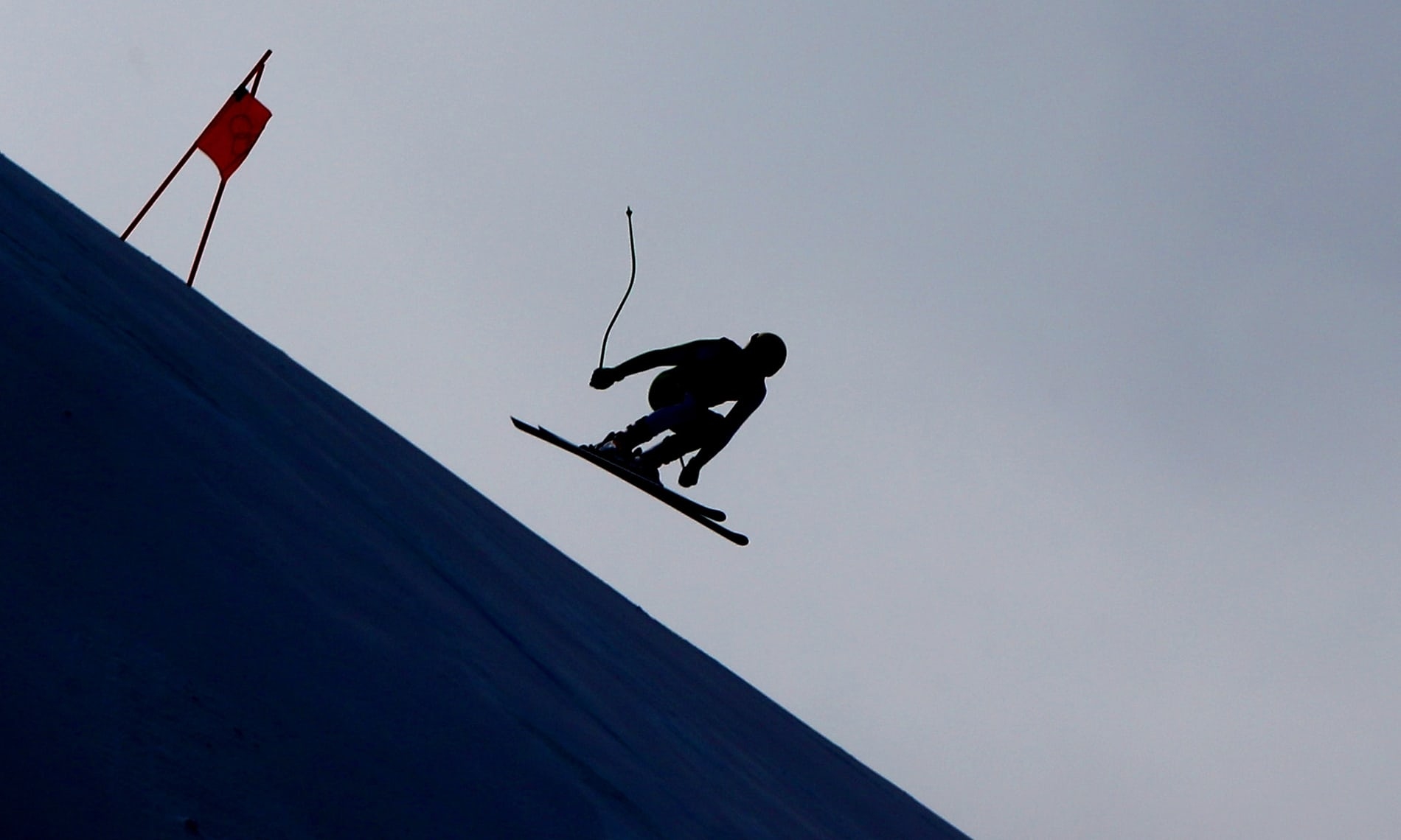 Тренировката по спускане при мъжете от олимпийския турнир по ски алпийски