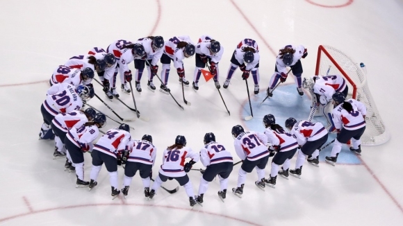 Общият отбор по хокей на лед на КНДР и Република
